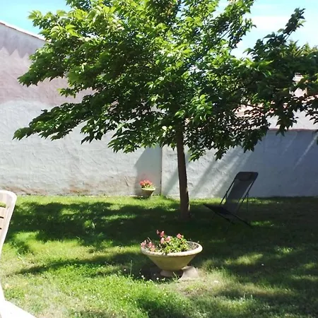No000-067 Maison Familiale Avec Jardin- 9 Couchages En L'ile Ferienhaus *